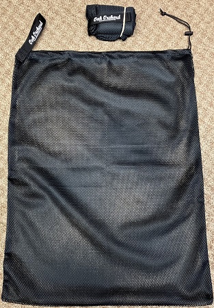 https://www.oakorchardcanoe.com/images/accessories/oak_orchard_river_recycling_bag2.jpg